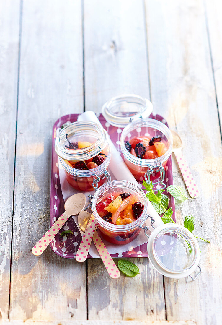 Warmer Salat aus Herbstfrüchten