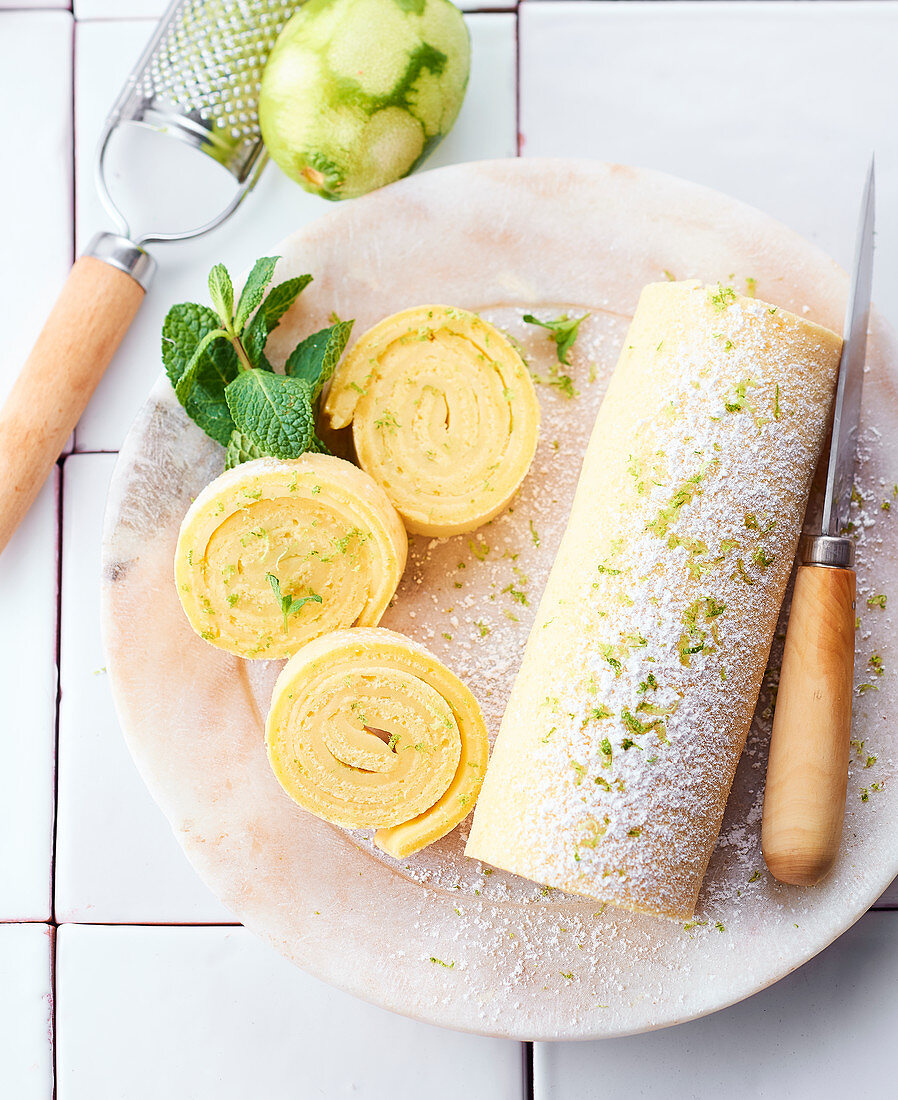 Sponge cake roulade with mojito cream
