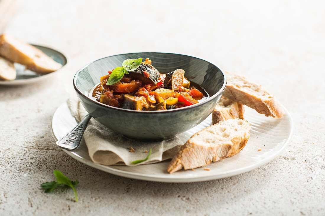 Eggplant stew with summer vegetables