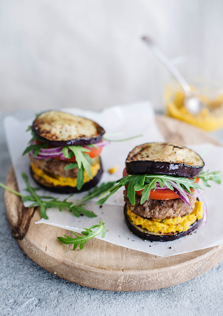 Sanaa burger with aubergines (Yemen)