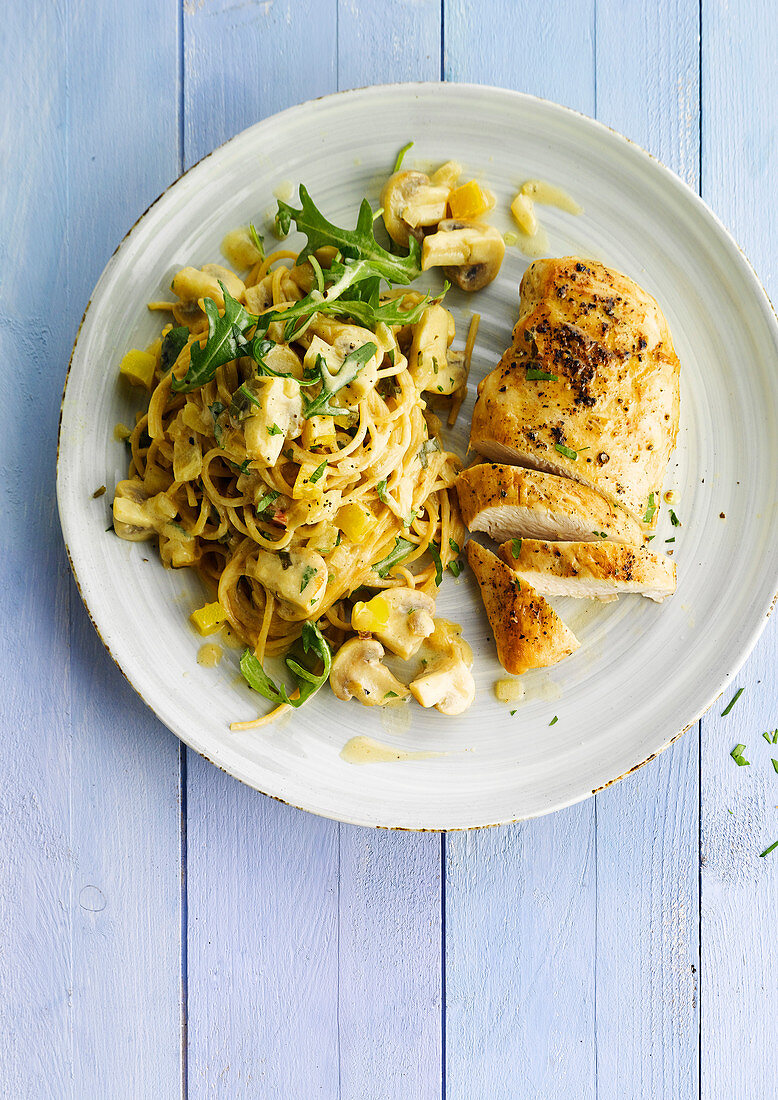 FRUITPICKLE CHICKEN PASTA