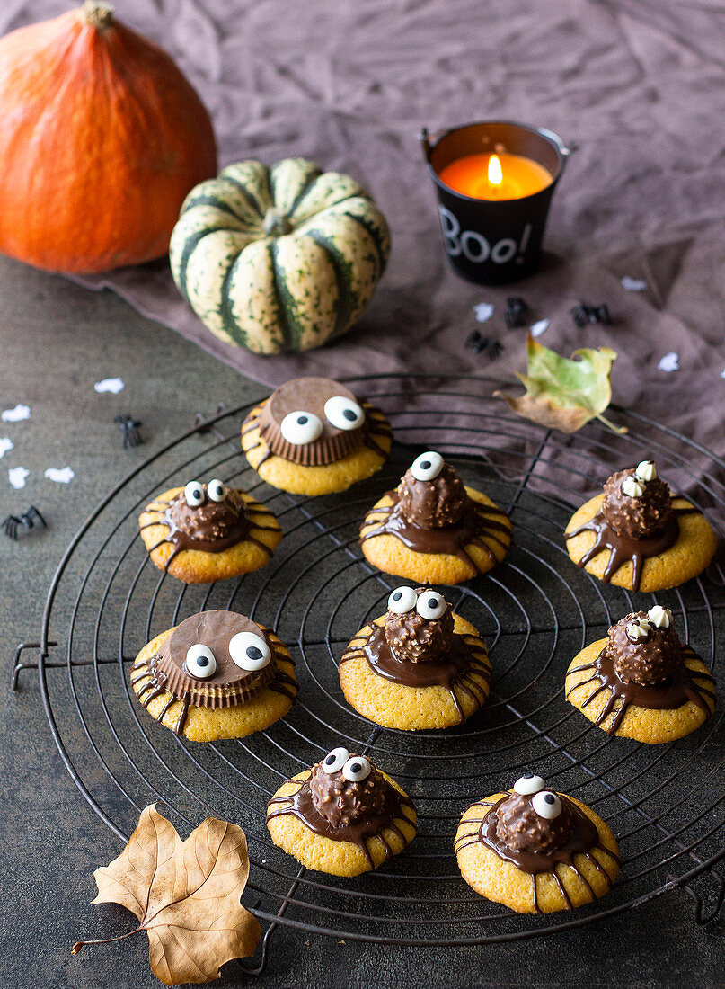 Pumpkin Chocolate Spiders Halloween Cookies