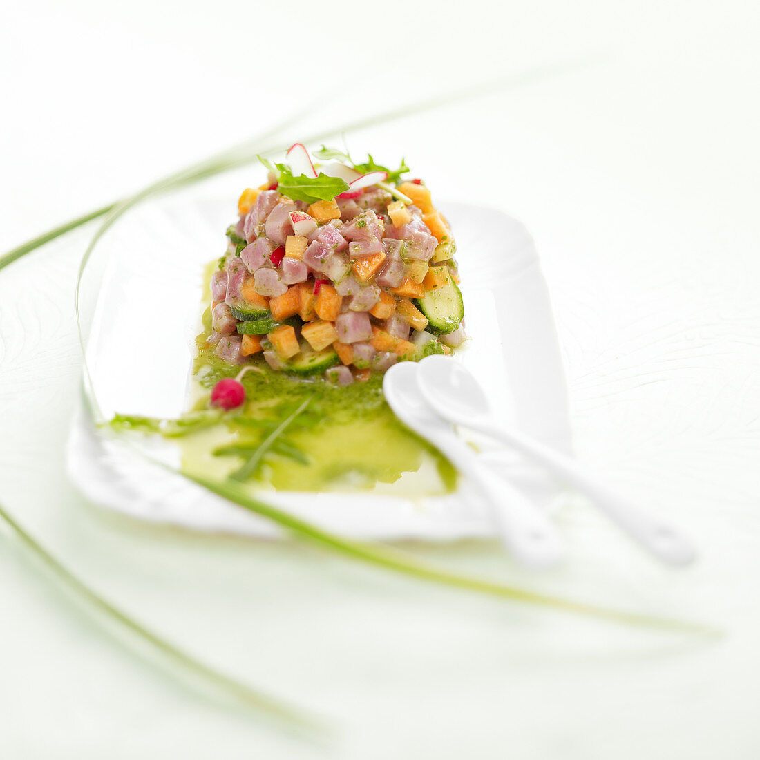 Tuna and vegetable tartare