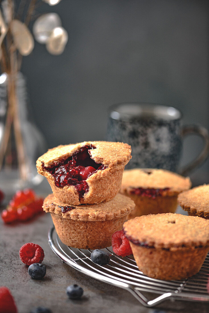 Mini pies with berry filling