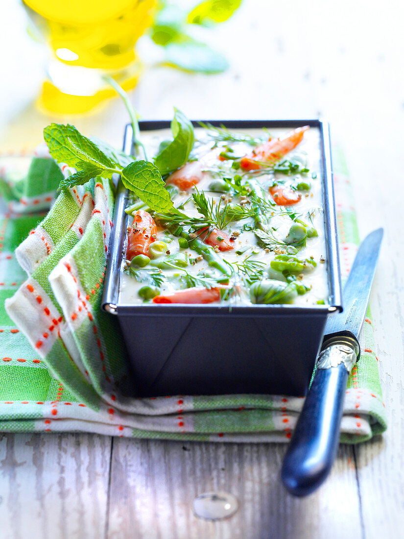 Terrine mit Frühlingsgemüse