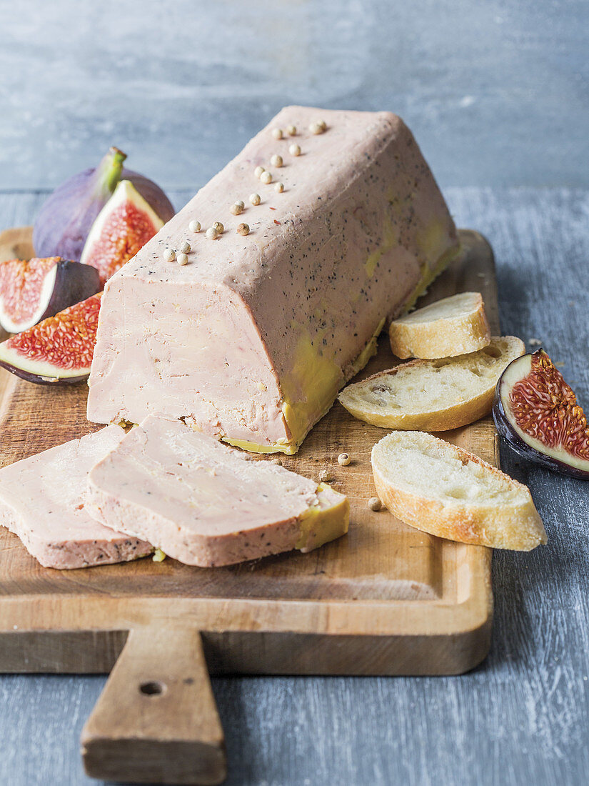 Terrine von Foie Gras mit frischen Feigen