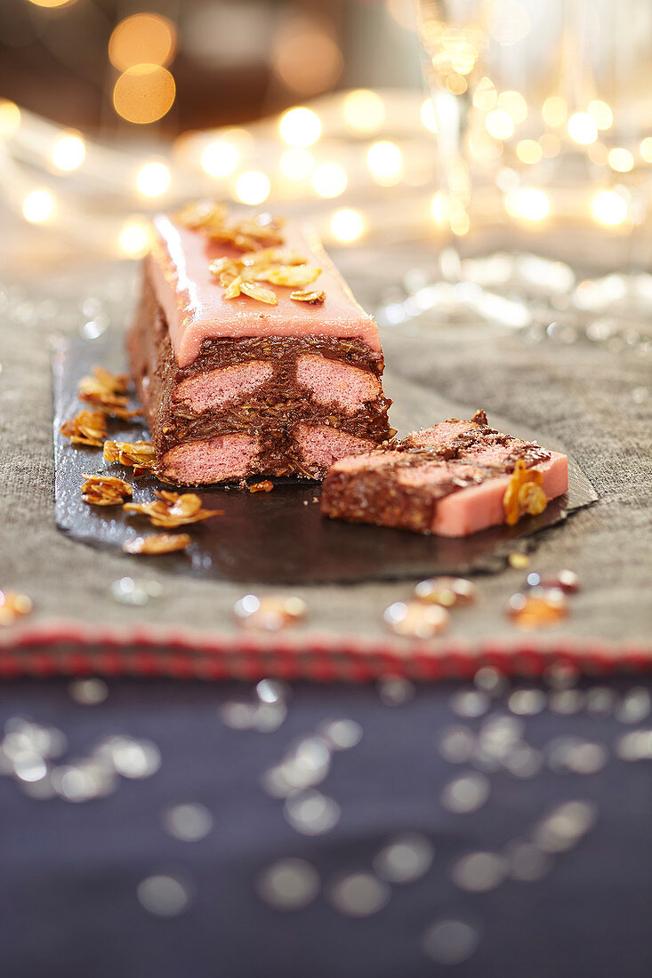 Strawberry and chocolate terrine with caramelised almonds (Christmas dessert)