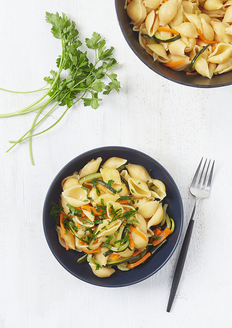 Conchiglie with vegetables and parsley