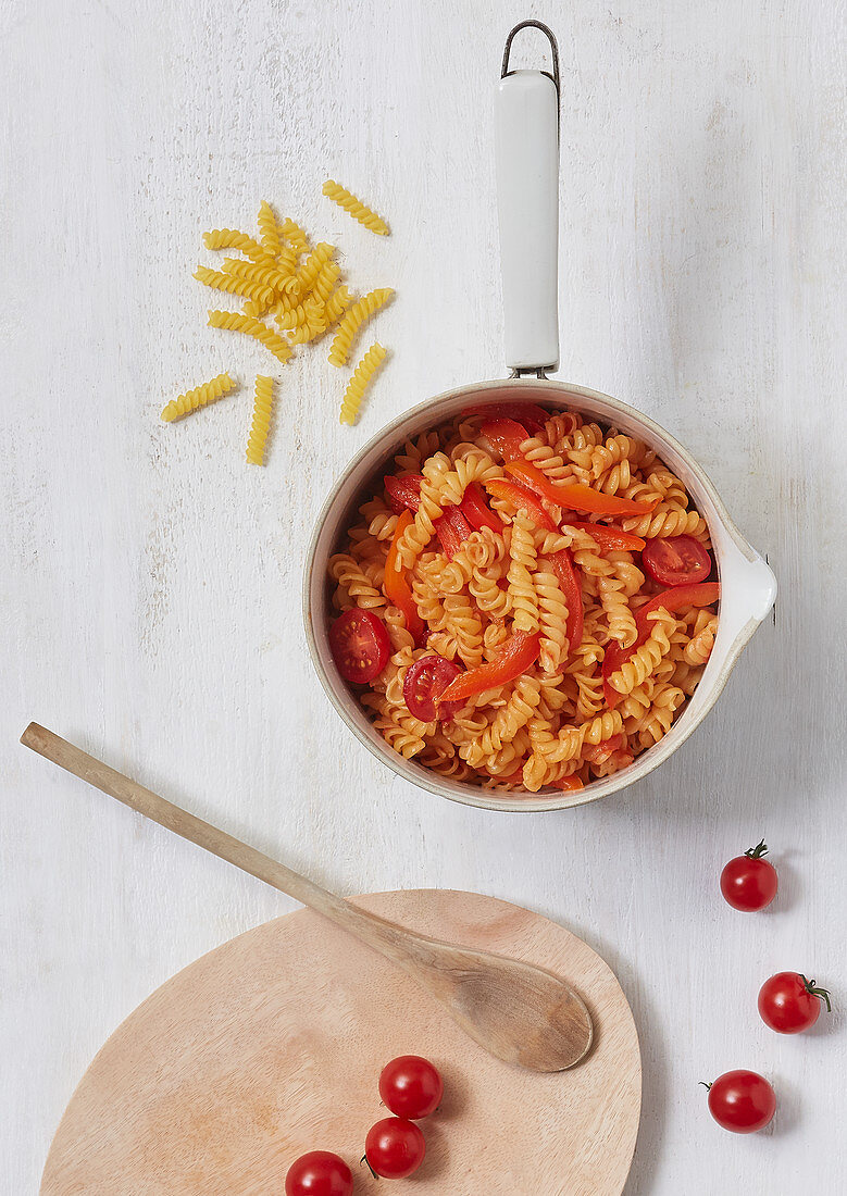 Fusilli with tomatoes and peppers