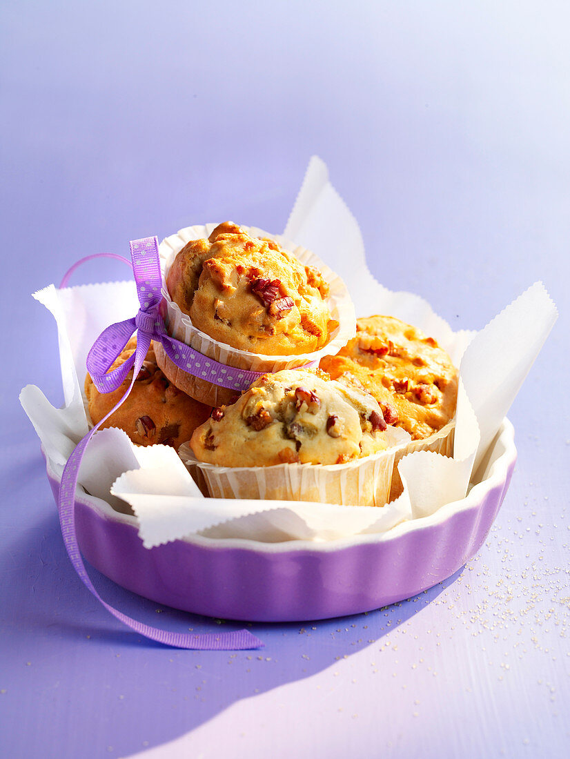 Savoury muffins with bacon