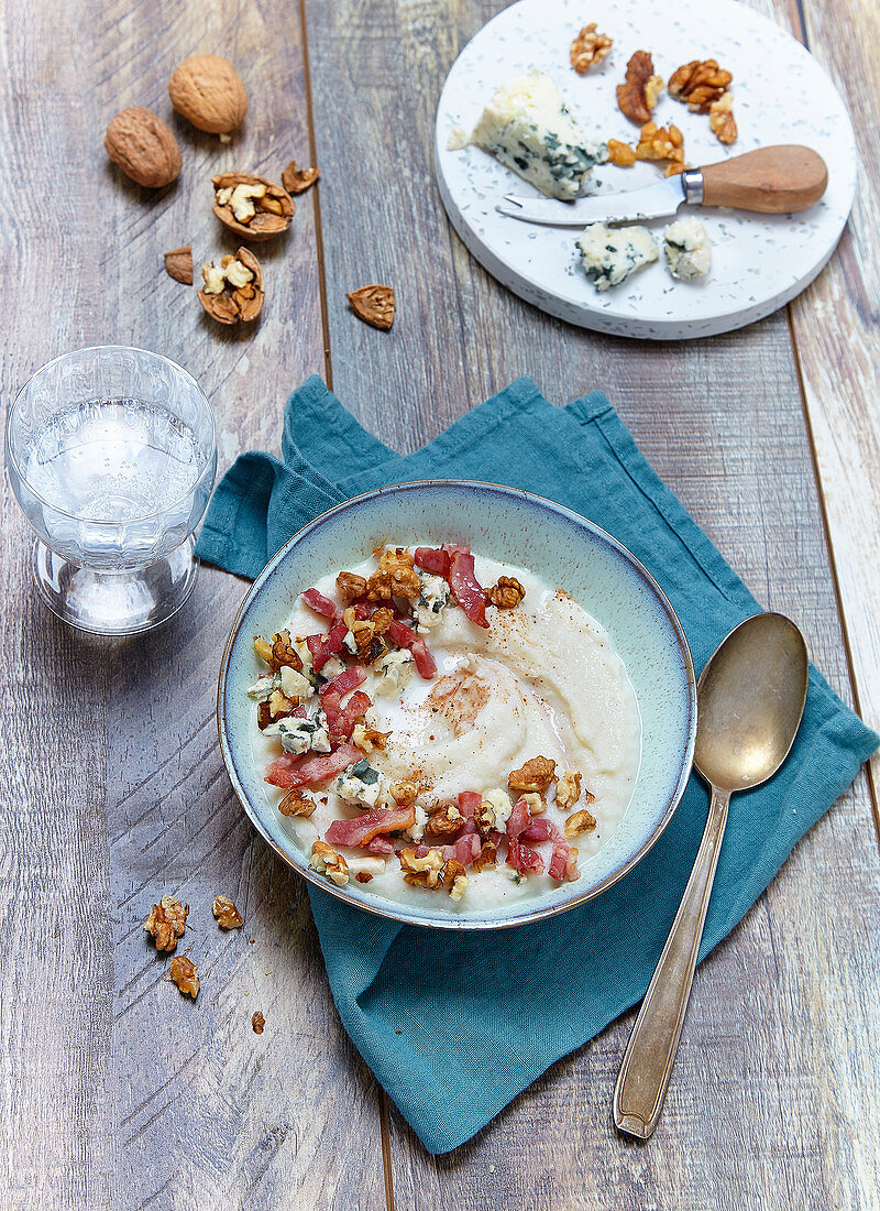 Cauliflower soup with died bacon,walnuts and Roquefort