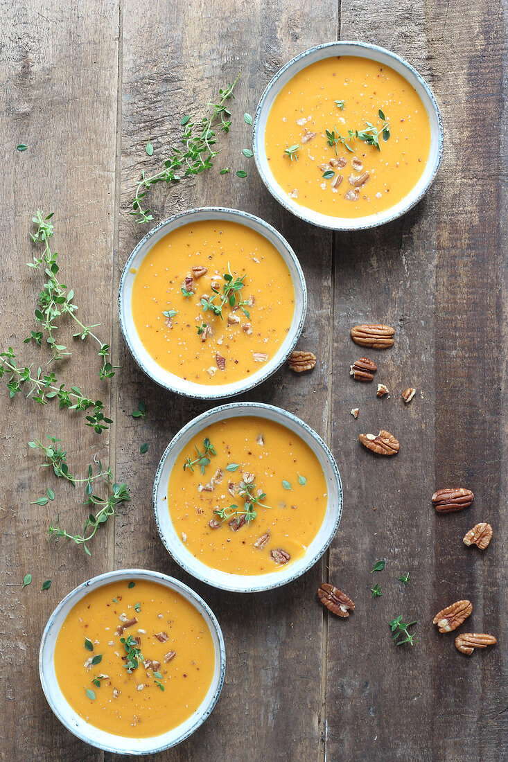 Sweet potato soup with pecan nuts