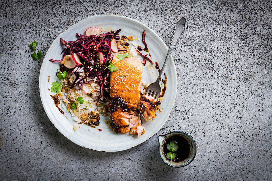 Salmon with red cabbage kimchi and rice (Korea)