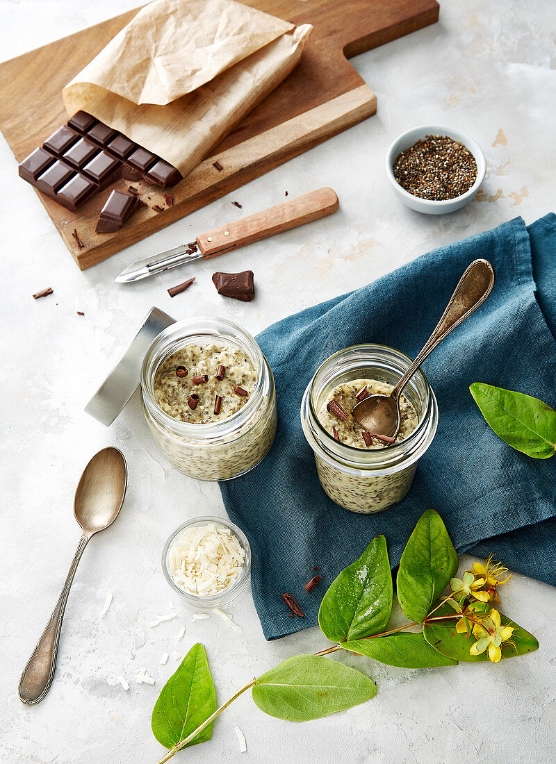 Coconut porridge with chocolate shavings