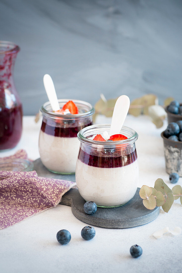 Panna Cotta mit Blaubeeren