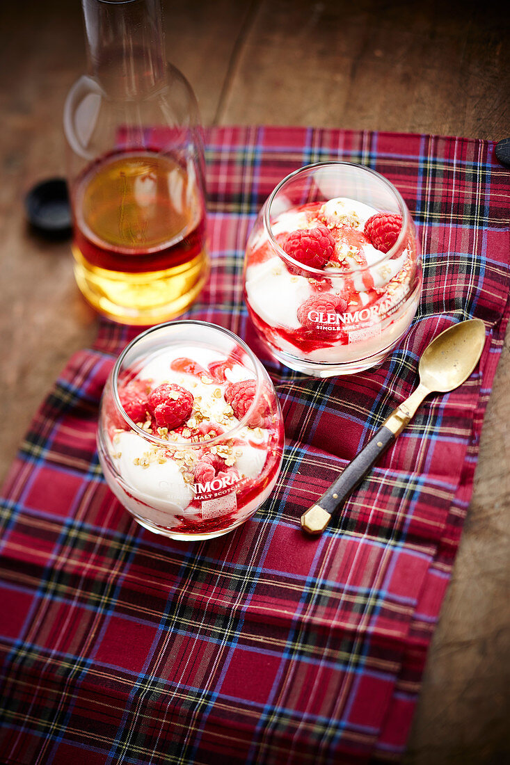 Cranachan (Himbeerdessert, Schottland)