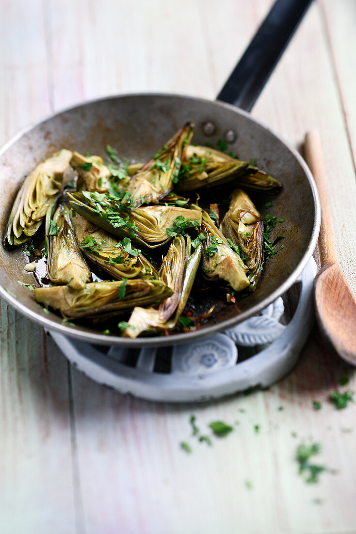 Roasted artichokes with garlic