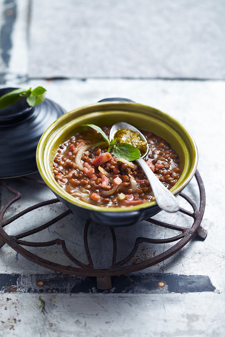 Lentil cocotte with pistou