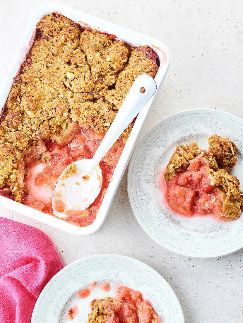 Cobbler has rhubarb