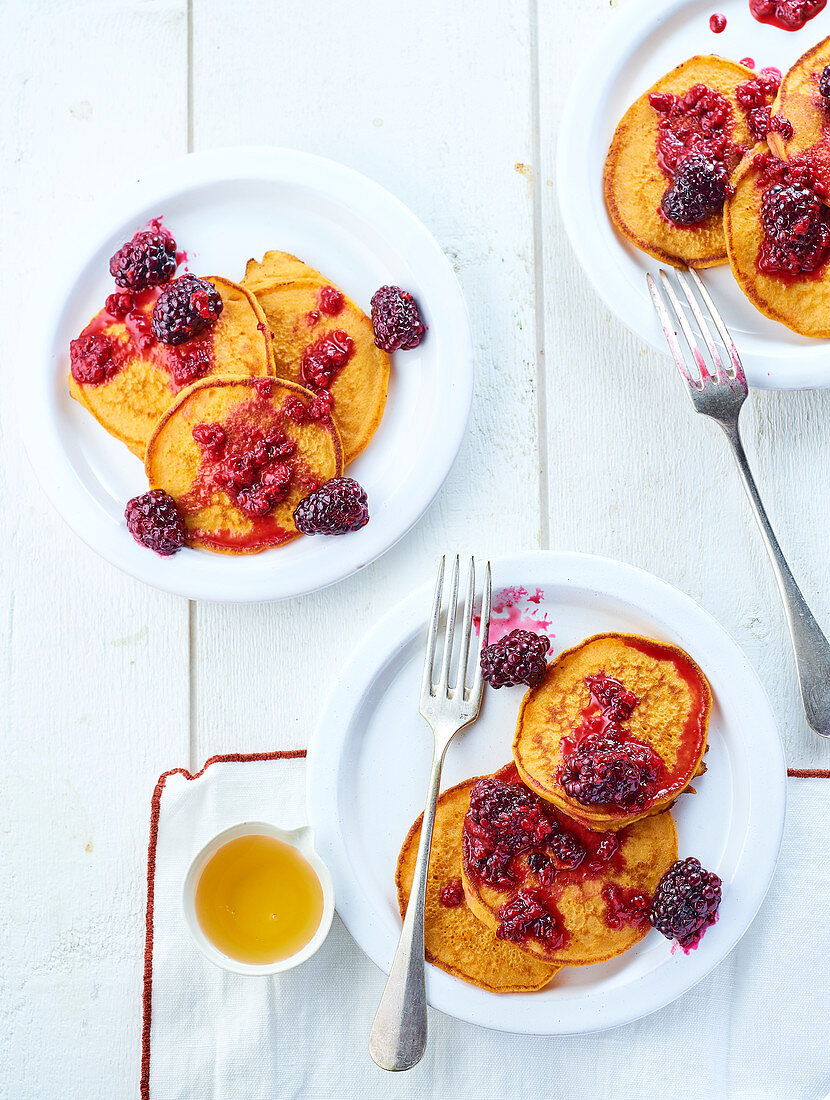 Blackberry compote pancakes