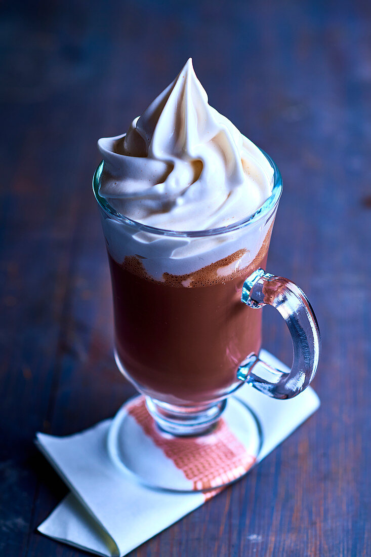 Viennese hot chocolate with whipped cream