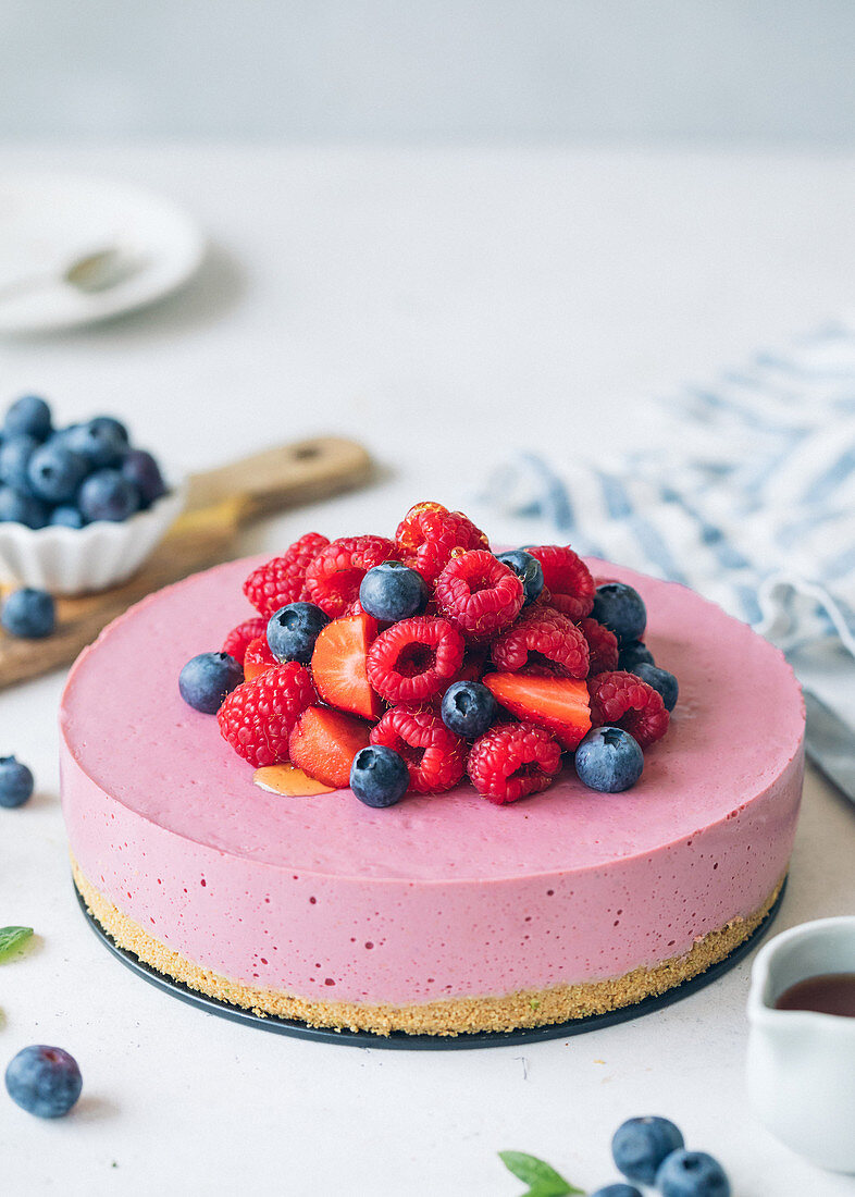 Red fruit cheesecake