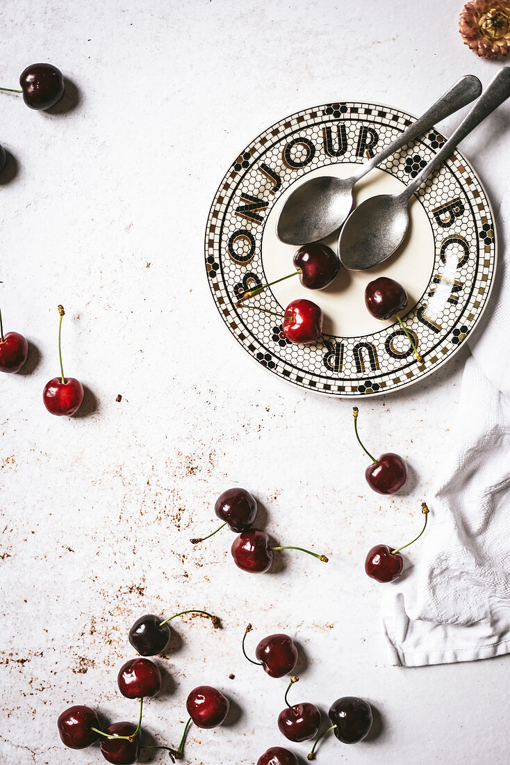 Cherries on a plate for a clafoutis
