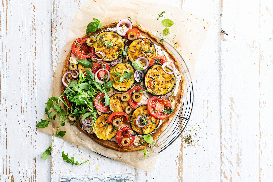 Pizza with vegetables and ricotta