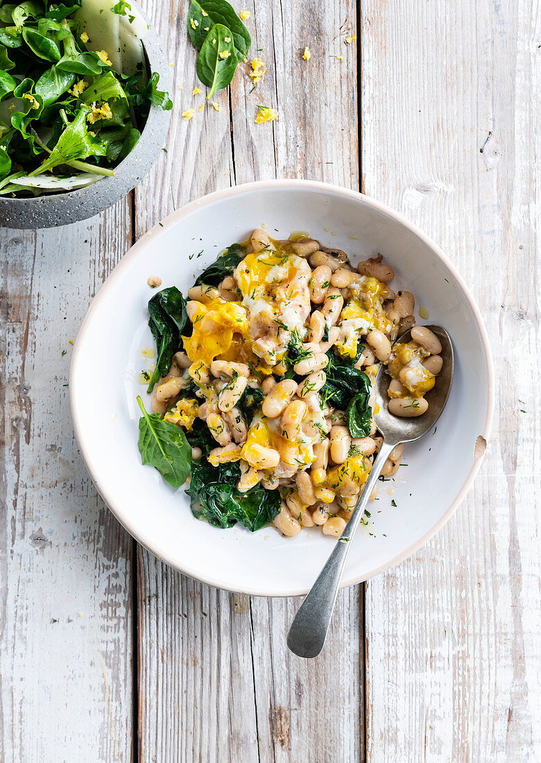 White beans with eggs and spinach