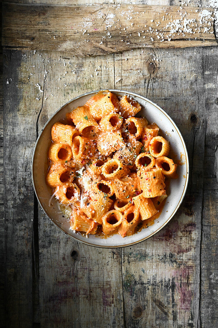 Pasta with roasted peppers