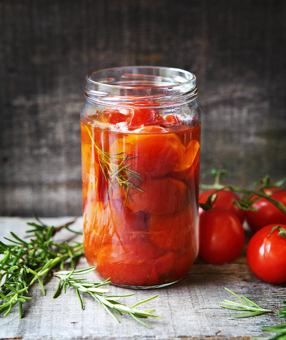 Jar of tomatoes preserved in oil