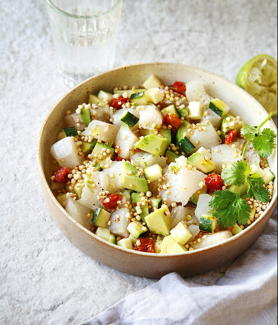 Ceviche mit Pollack und gepufftem Quinoa