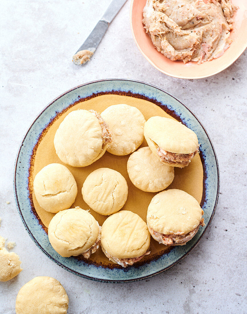 Fouées with rillettes