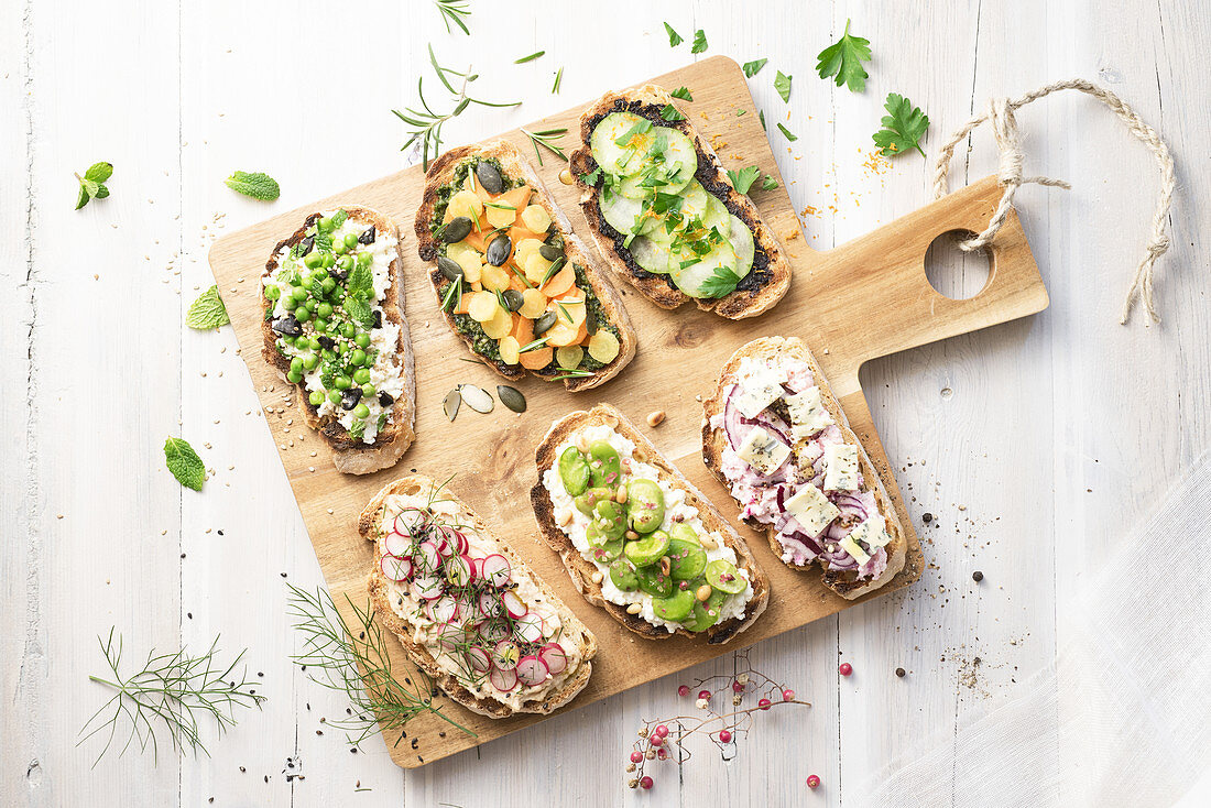 Spring toast appetizers