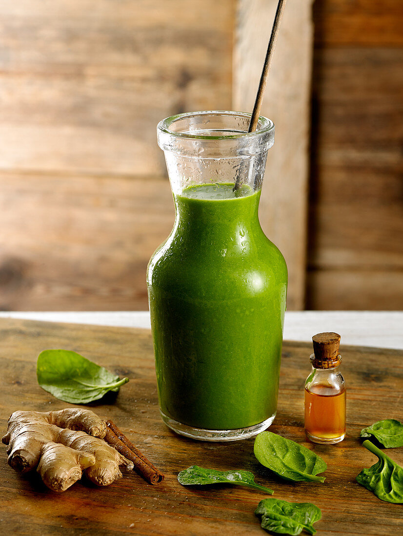 Green juicewith essential oils