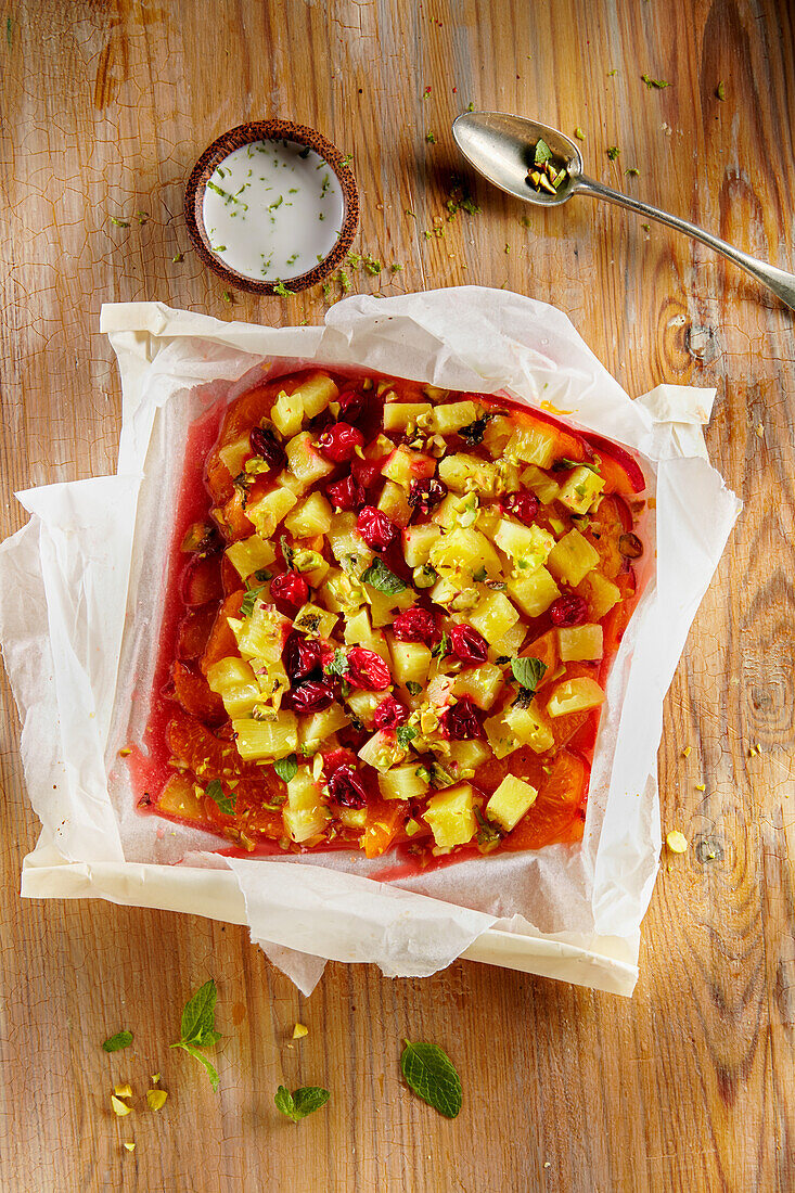 Baked fruits in paper