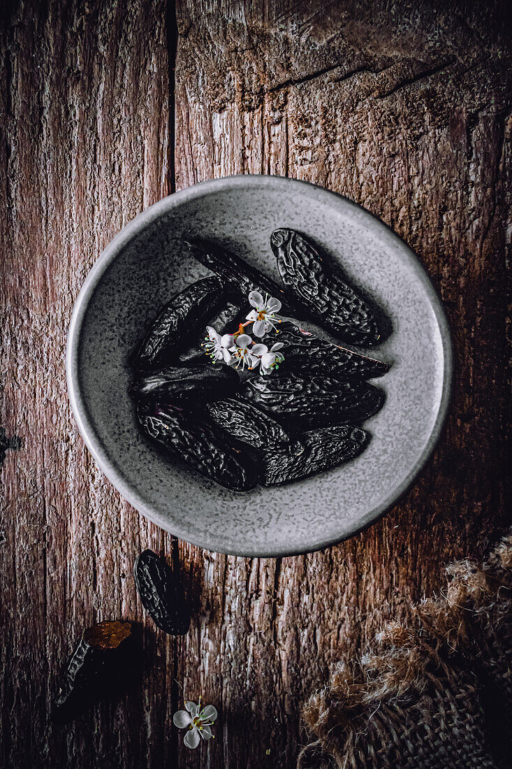 Tonka beans in a small bowl