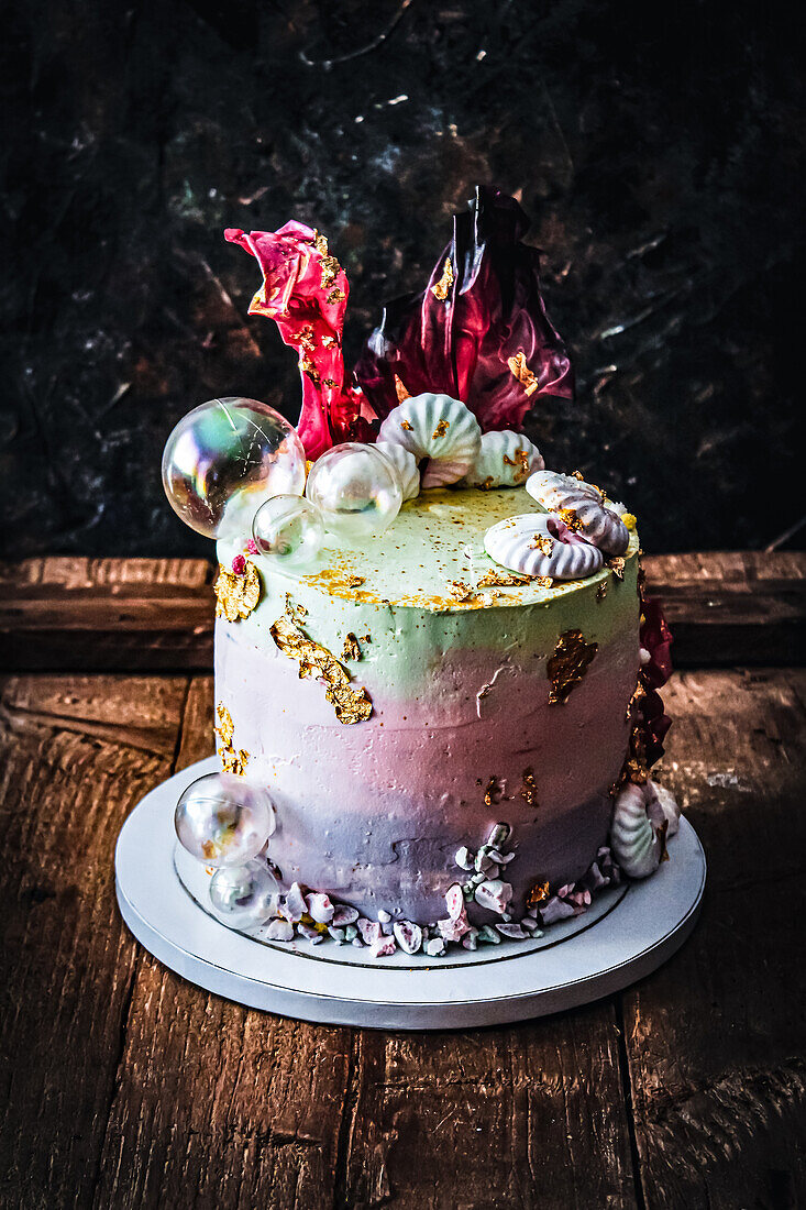 Ombre Cake with vanilla and raspberry