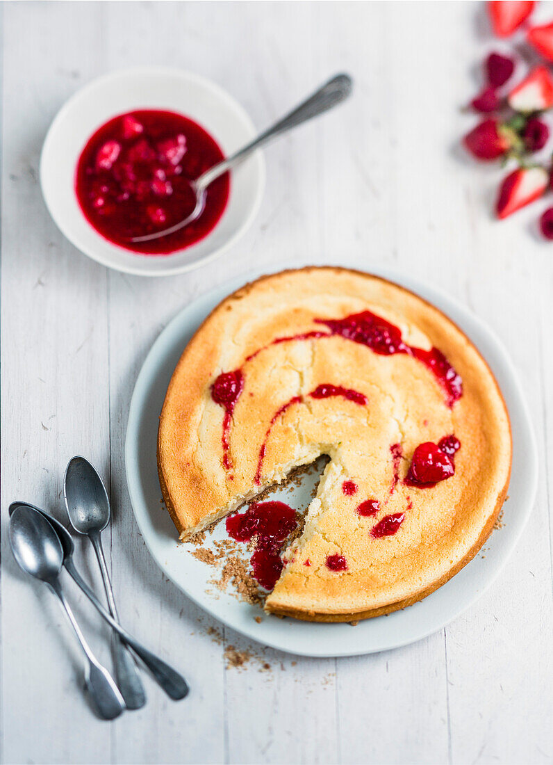 Cottage cheese cake with berry coulis