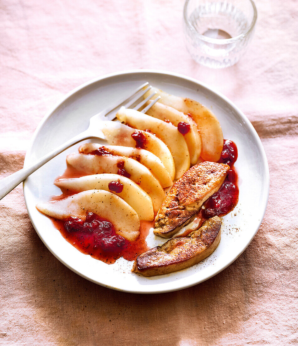 Pan-fried foie gras with pear and cranberries
