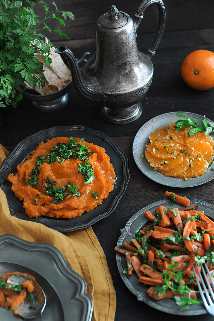 Süßkartoffeln und Karotten auf orientalische Art