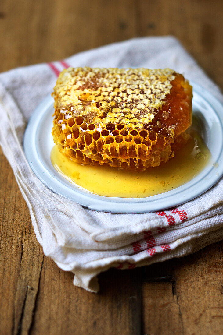 Honeycomb on a plate