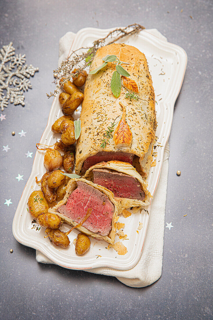 Beef Wellington with mushrooms and foie gras