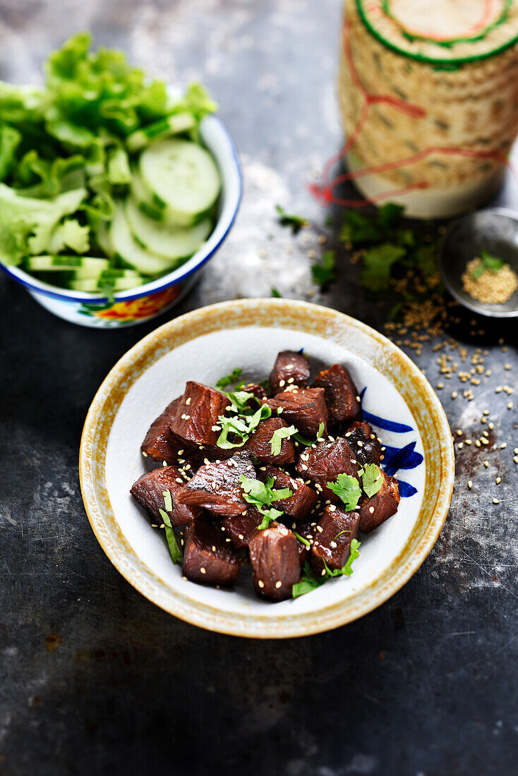 Karamellisiertes Schweinefleisch (Vietnam)