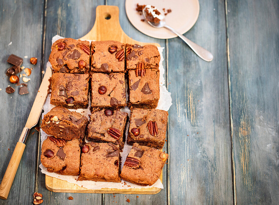 Chocolate brownies with pecans and hazelnuts