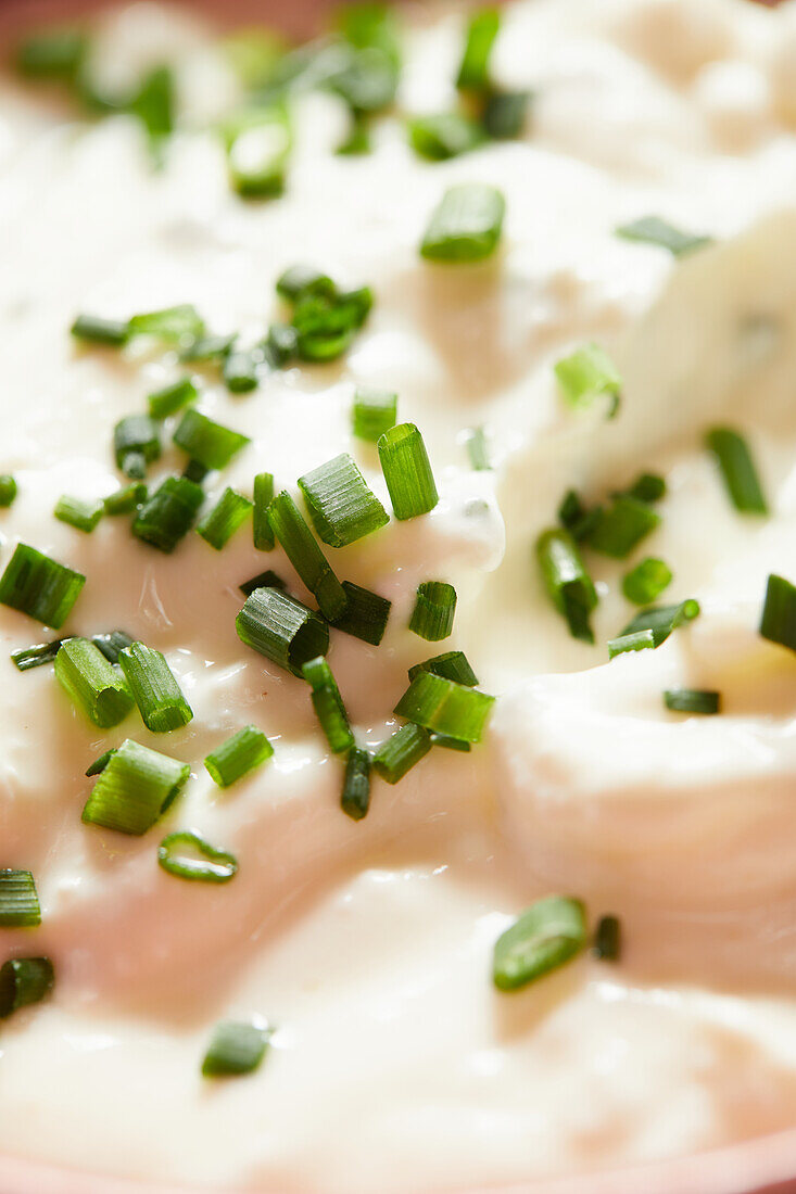 Fromage Blanc with chives (Close Up)