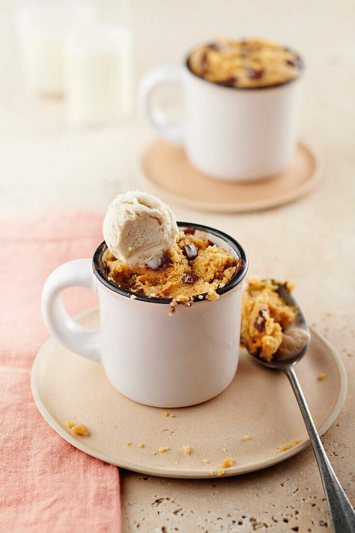 Cookie mug cakes with ice cream