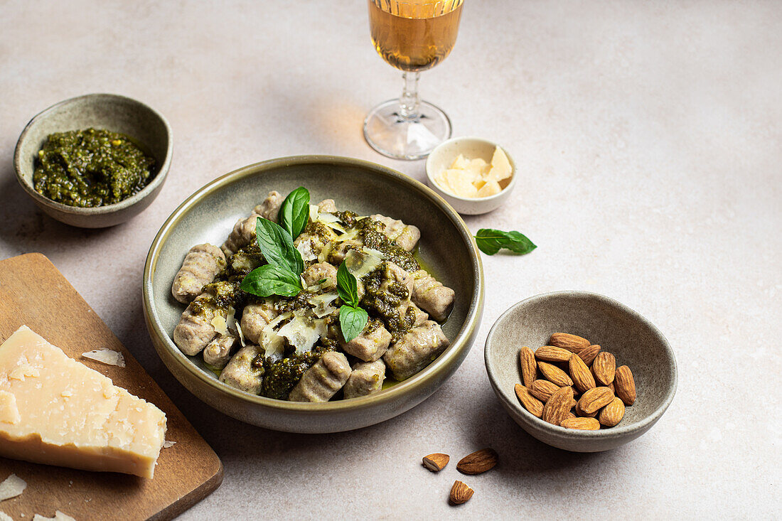 Gnocchi mit Pesto