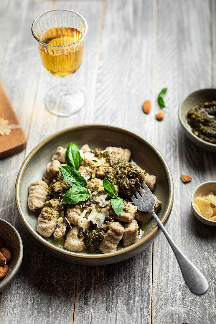 Gnocchi mit Pesto