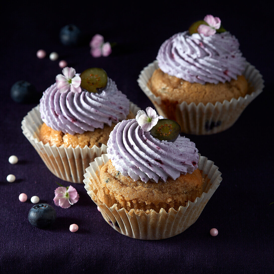 Blackcurrant cupcakes